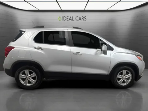 More photos of 2018 Chevrolet Trax LT at Ideal Cars - at Gilbert Rd, AZ