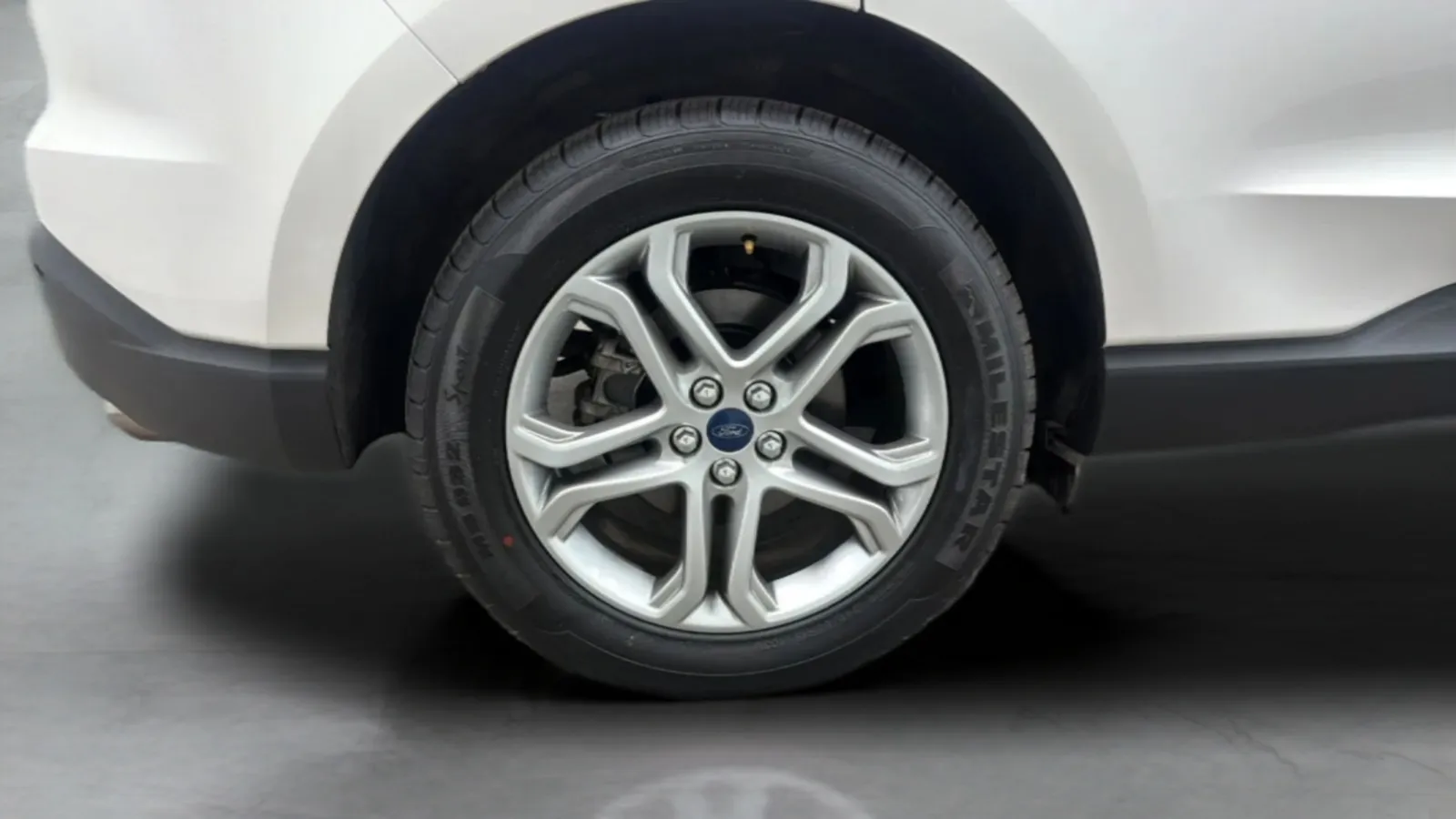 Ford Edge photo 21