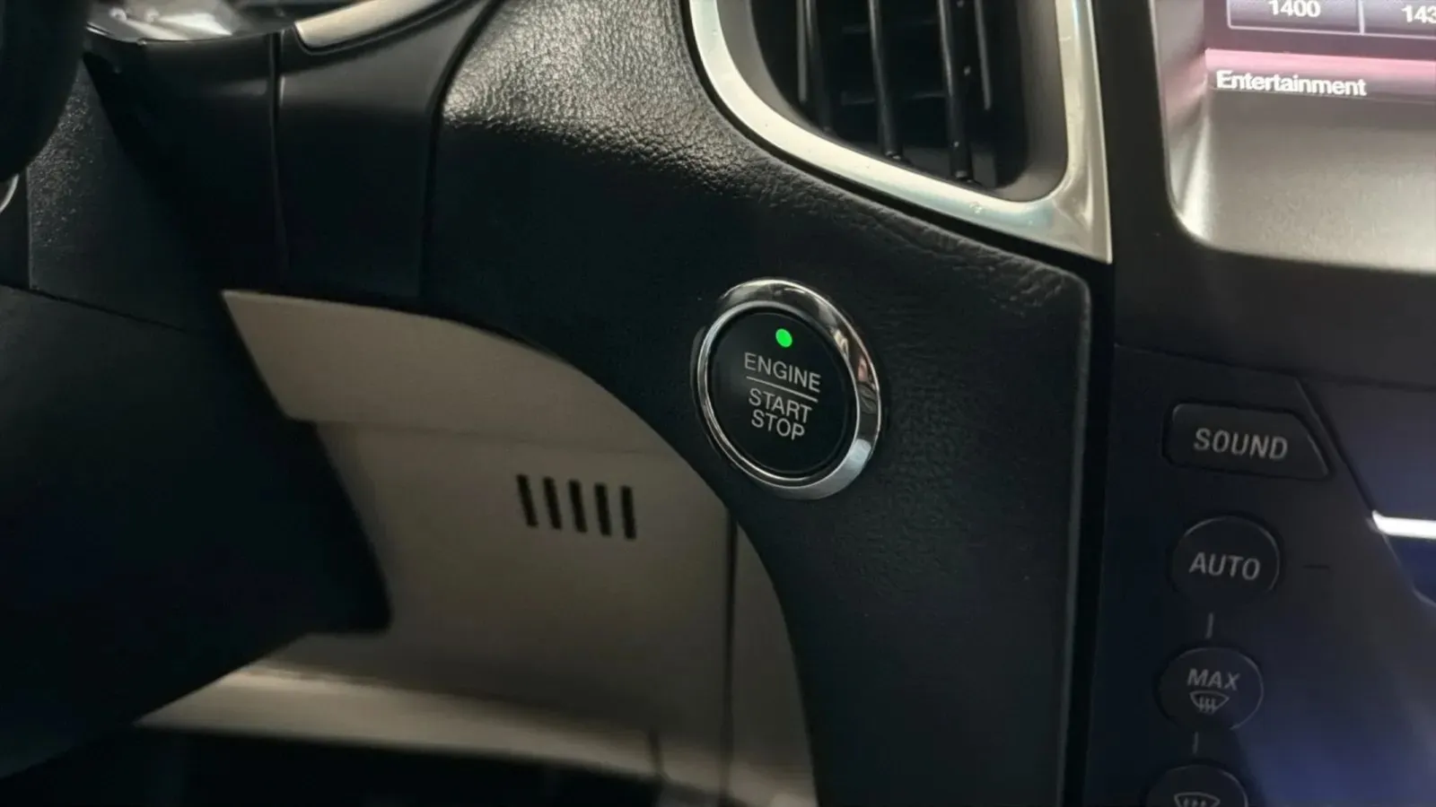 Ford Edge photo 9