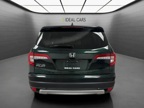 More photos of 2020 Honda Pilot EX-L at Ideal Cars - at Gilbert Rd, AZ