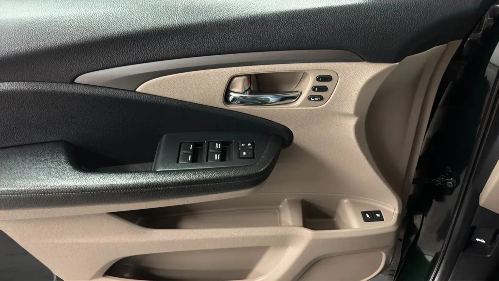 Honda Pilot photo 17