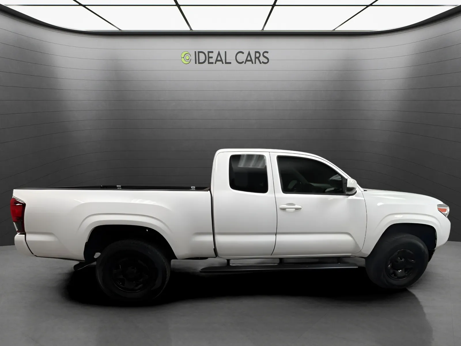 Toyota Tacoma photo 4