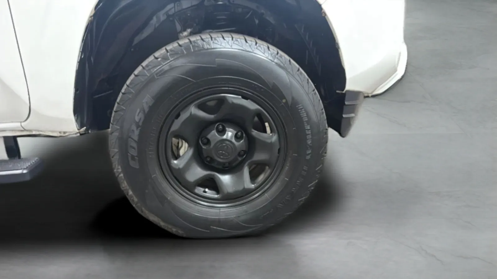 Toyota Tacoma photo 24