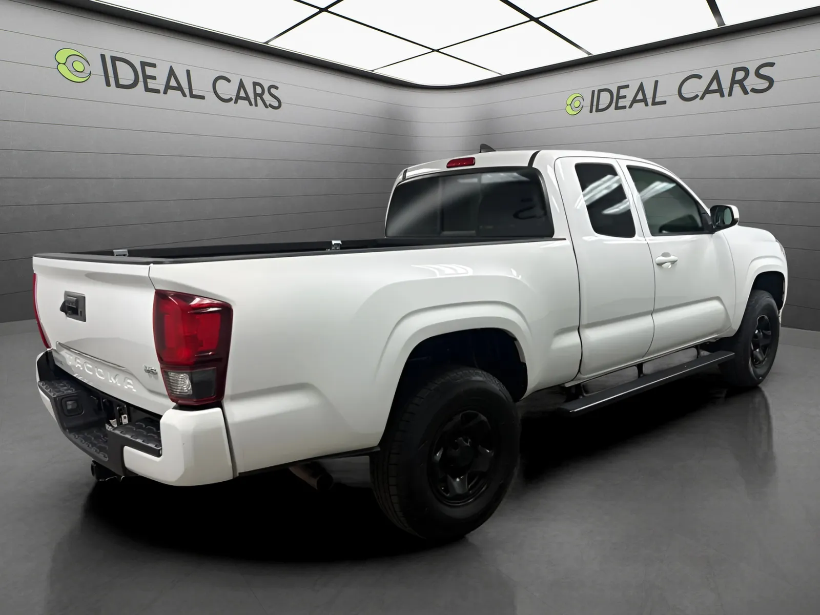 Toyota Tacoma photo 5