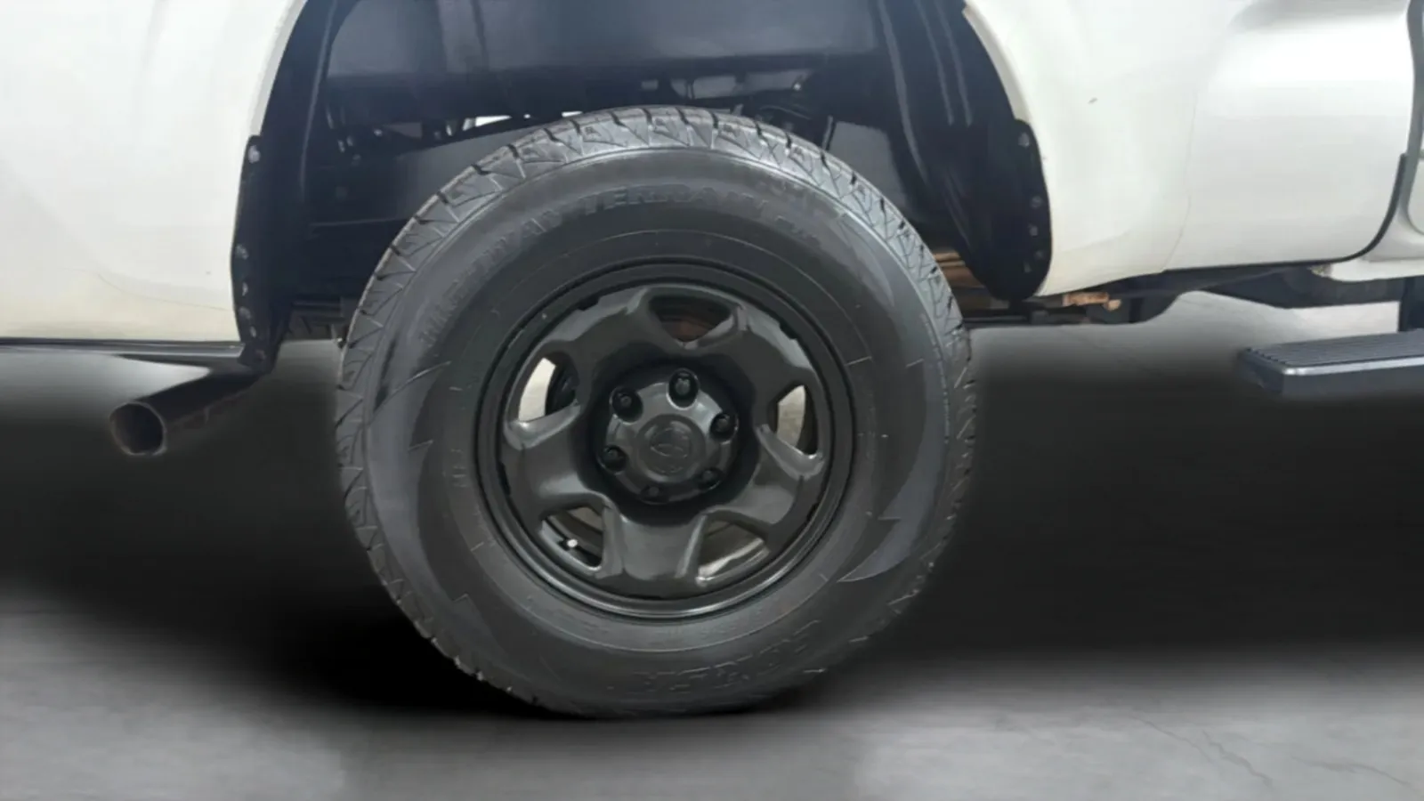 Toyota Tacoma photo 25