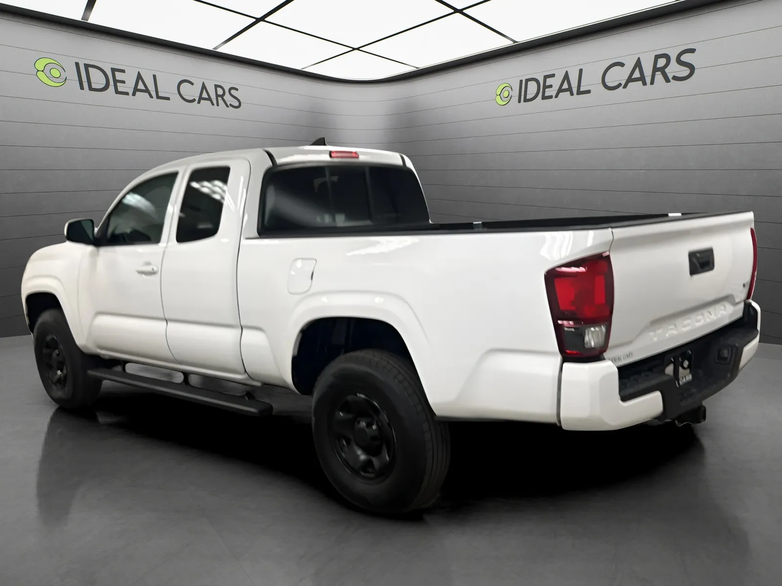 Toyota Tacoma photo 7