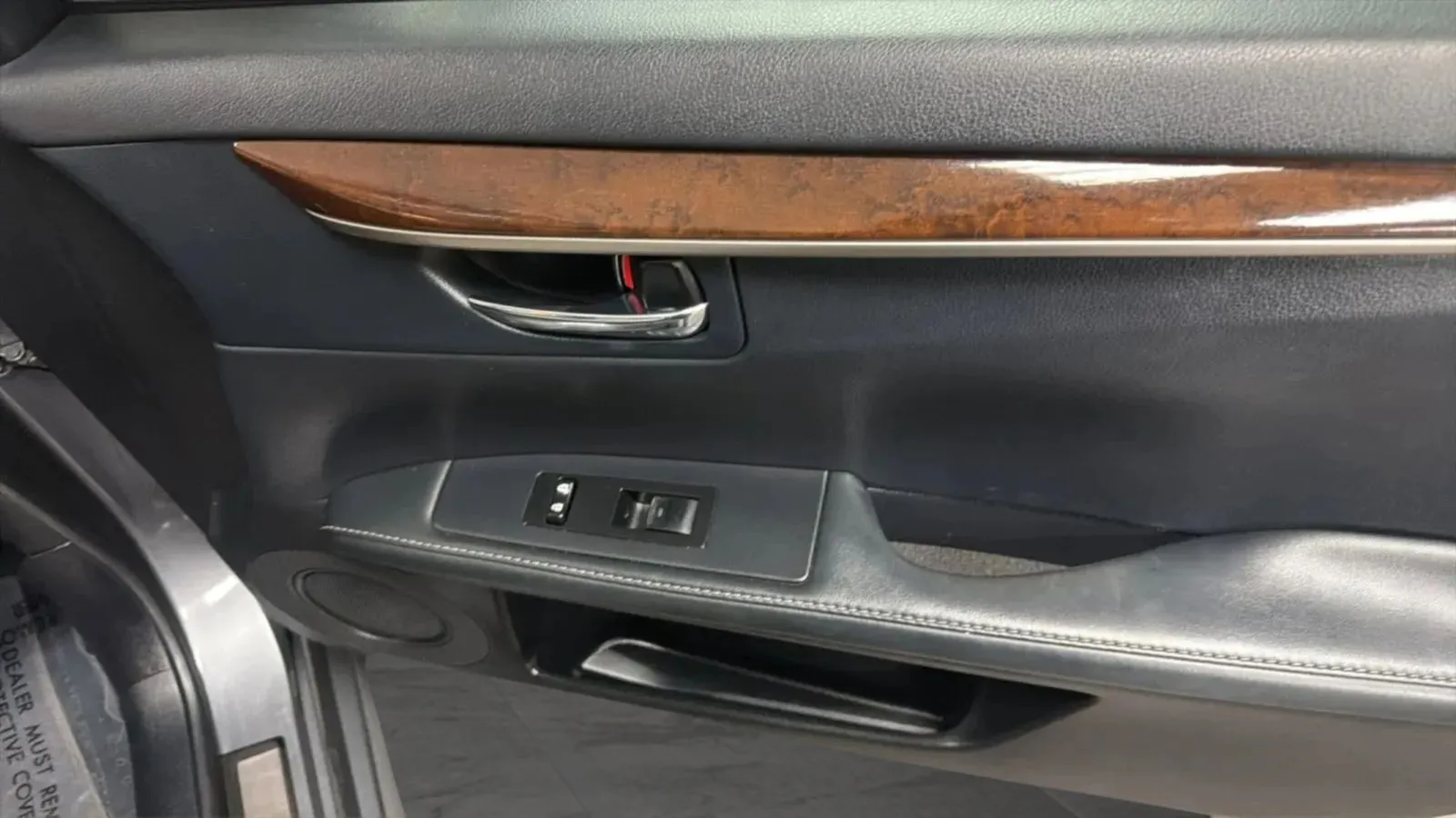 Lexus ES photo 19