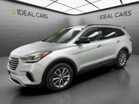 Silver 2017 Hyundai SANTA FE SE for sale in Mesa, AZ