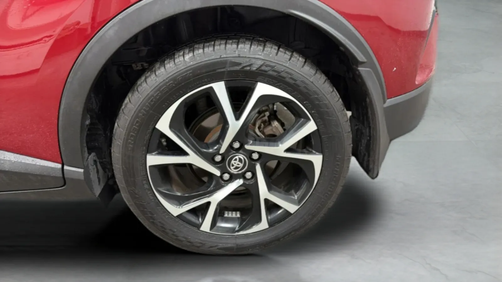 Toyota C-HR photo 27