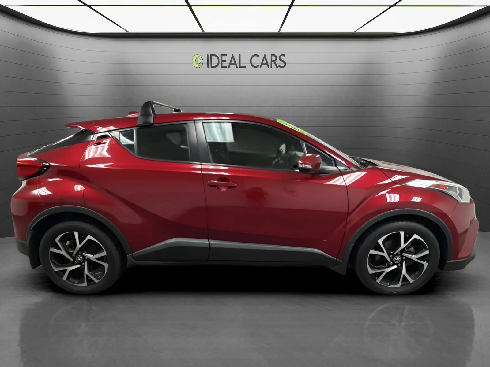 Toyota C-HR photo 4