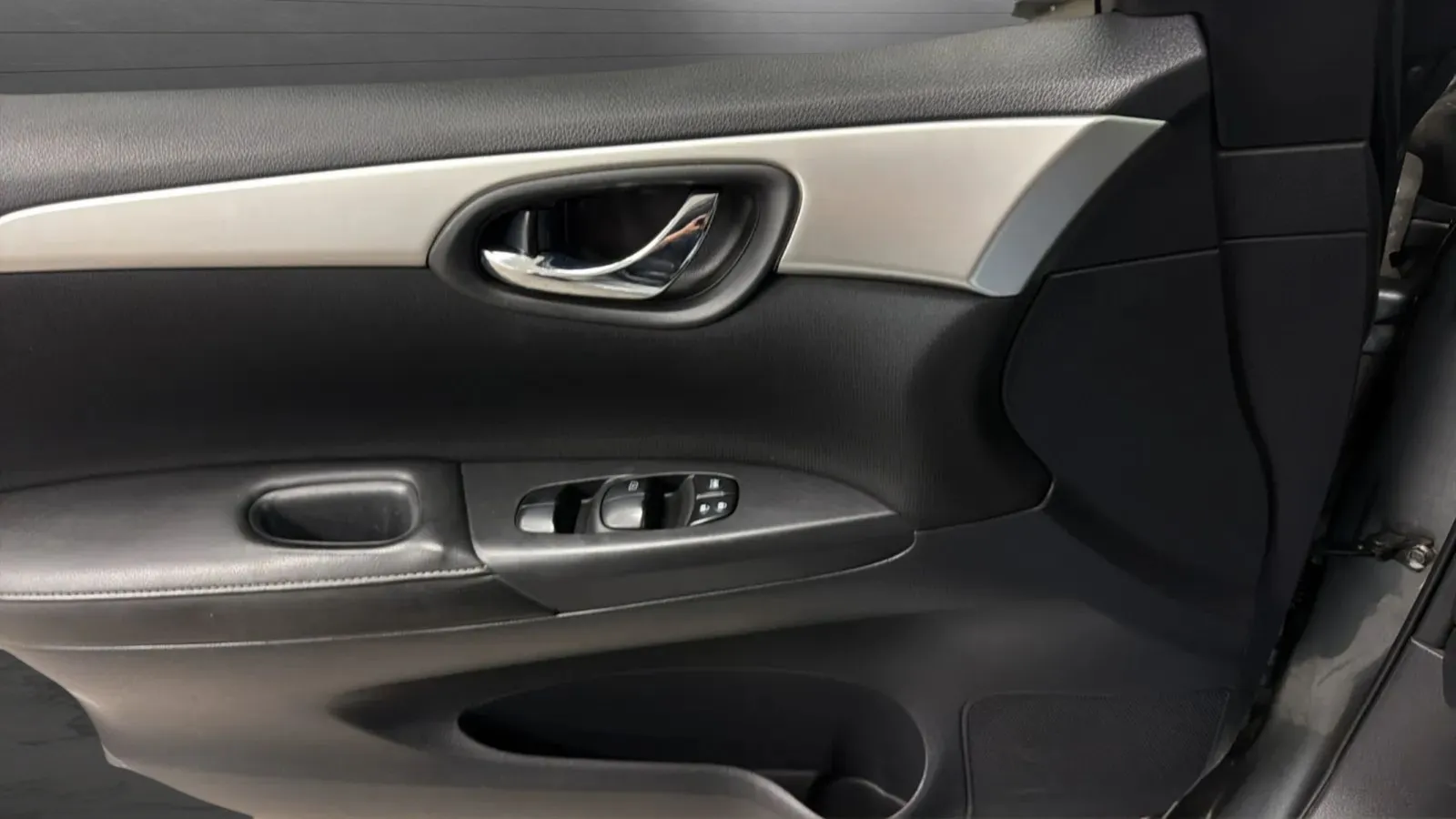 Nissan Sentra photo 16