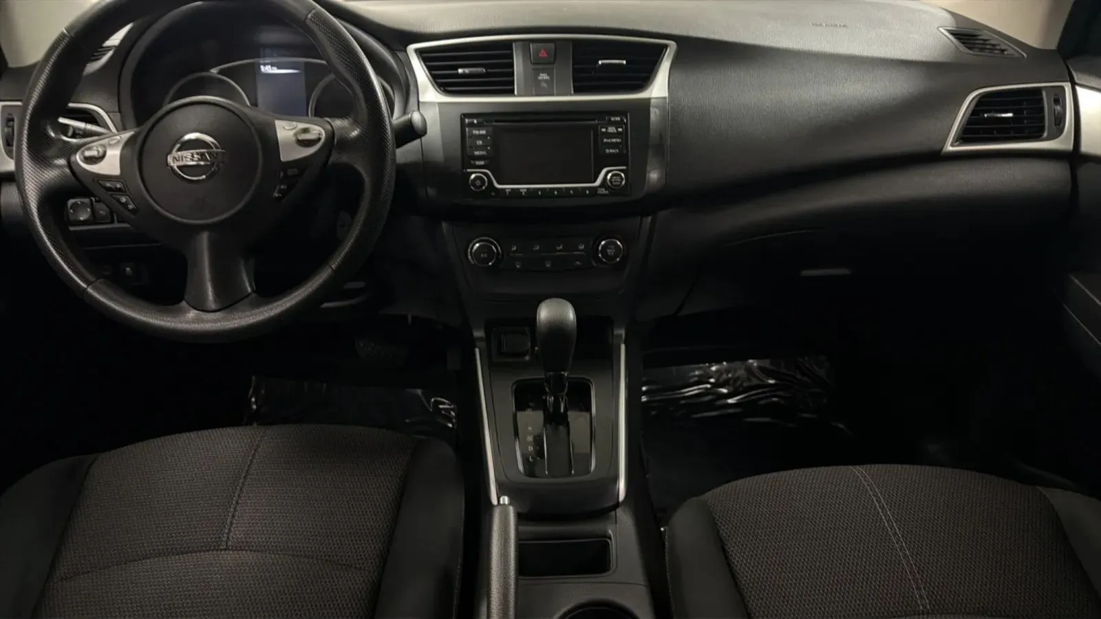 Nissan Sentra photo 15