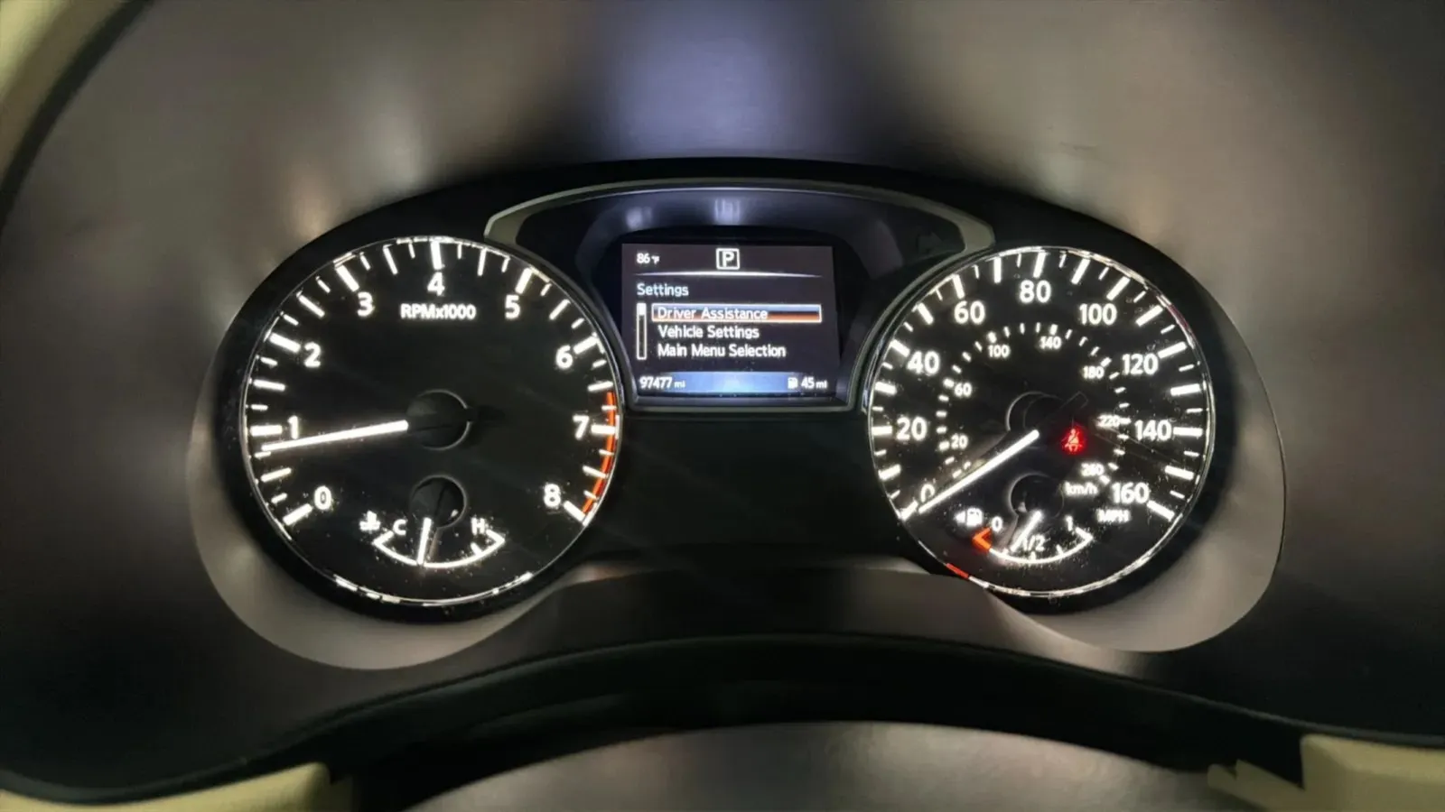 Nissan Pathfinder photo 11