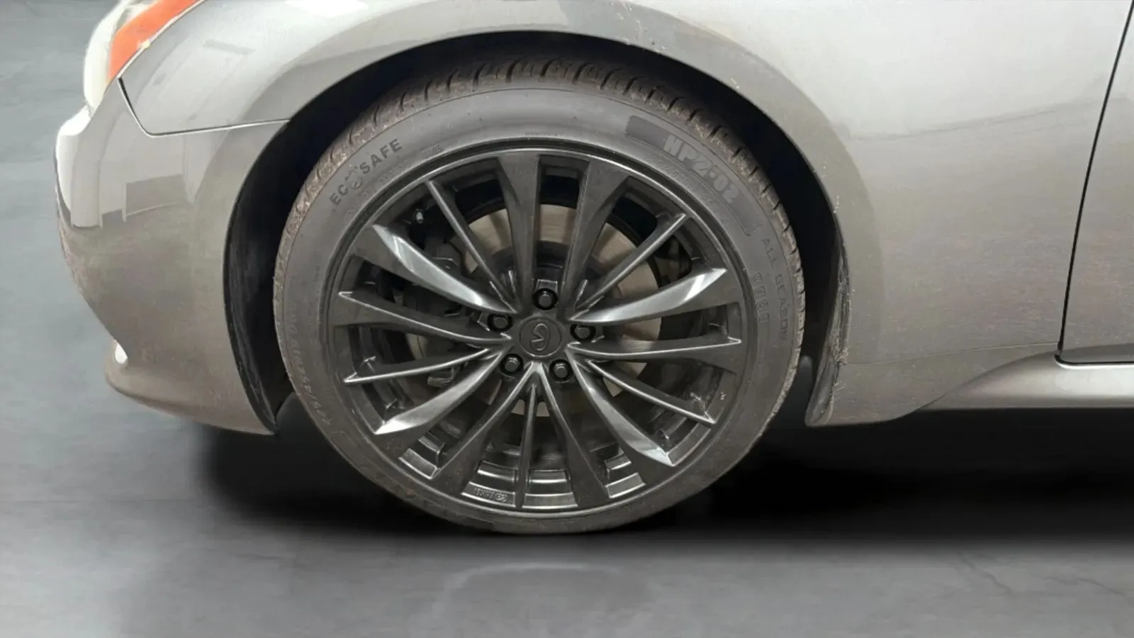 Infiniti G37 photo 29