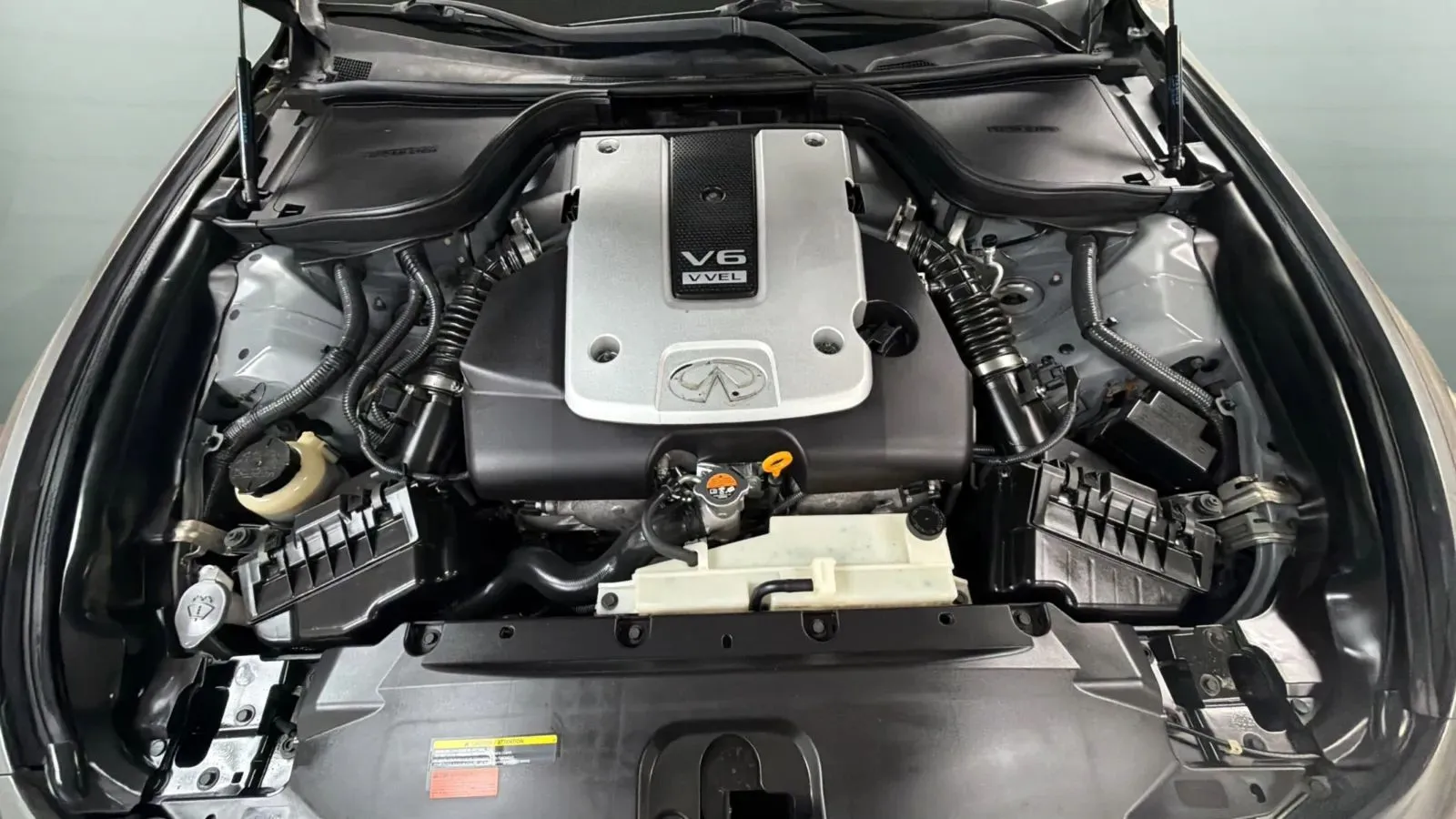 Infiniti G37 photo 23