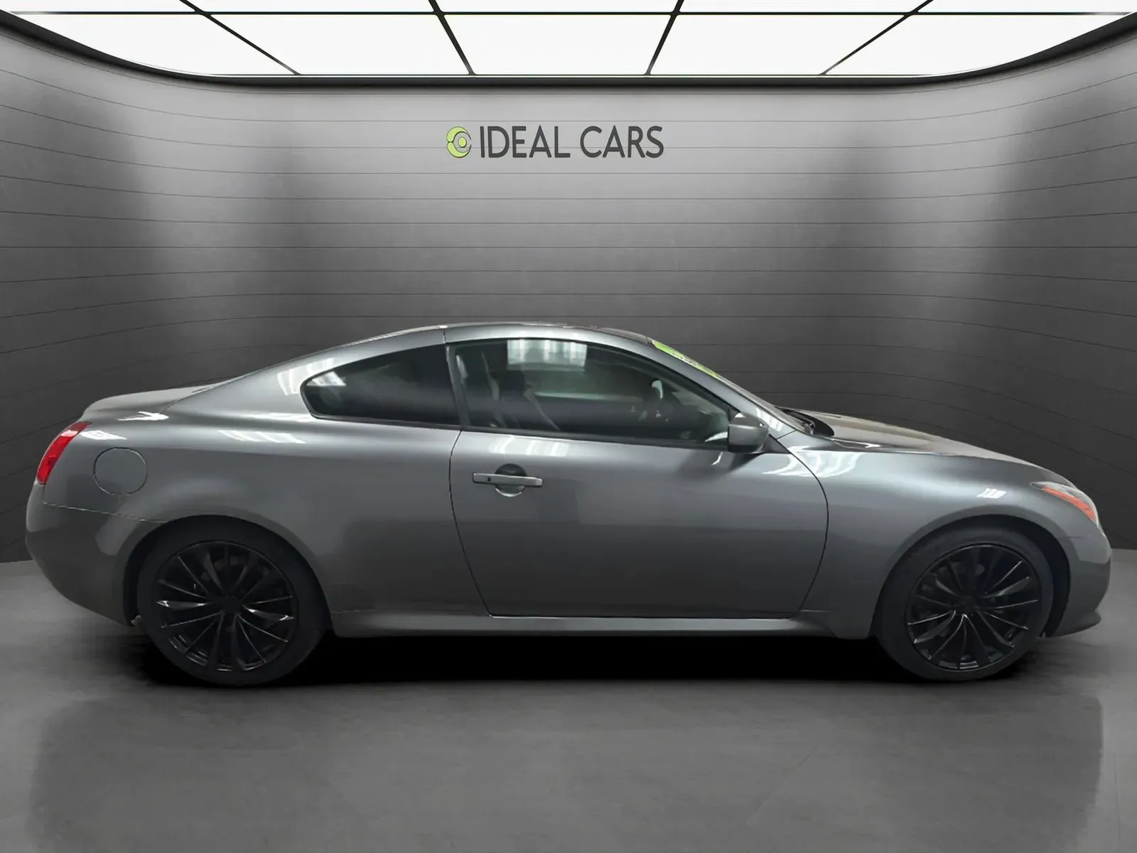 Infiniti G37 photo 4