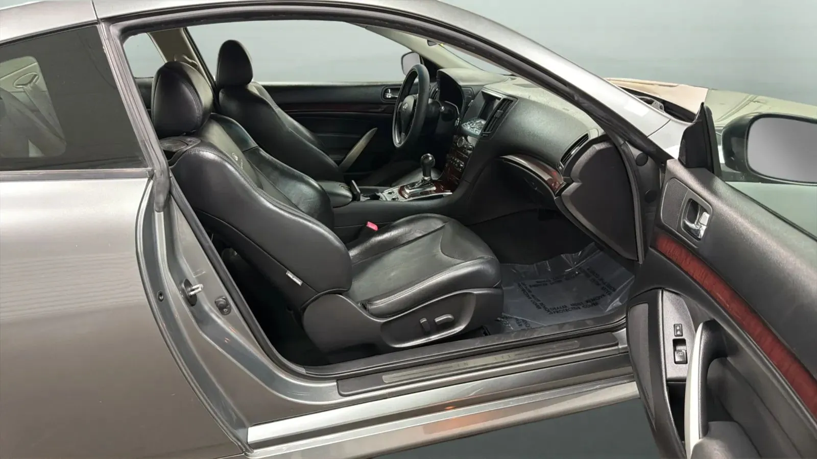 Infiniti G37 photo 22