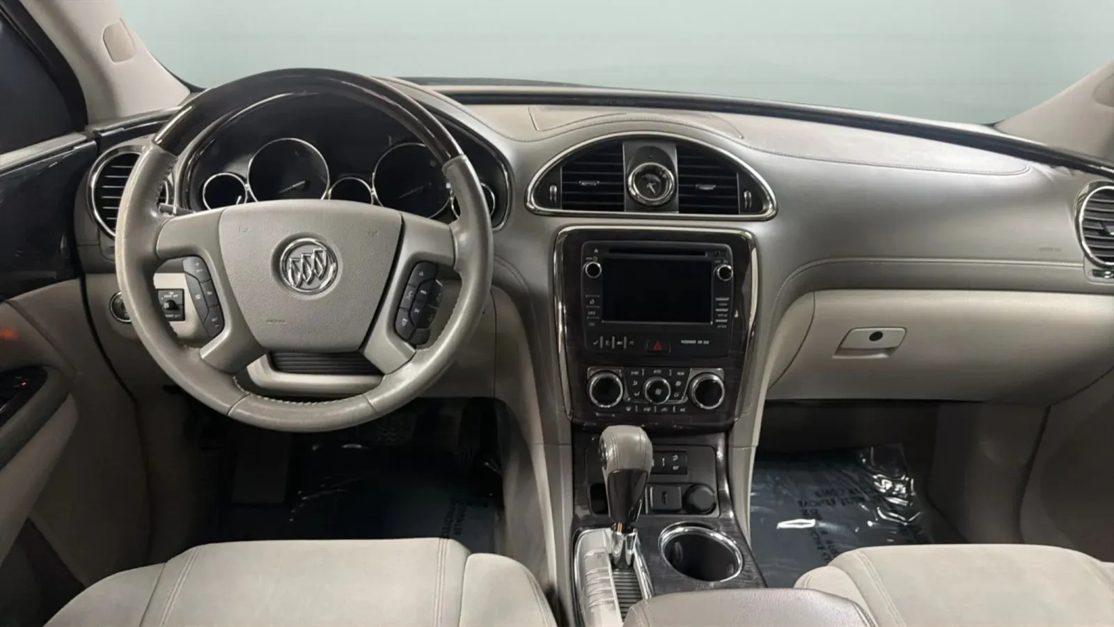 Buick Enclave photo 10