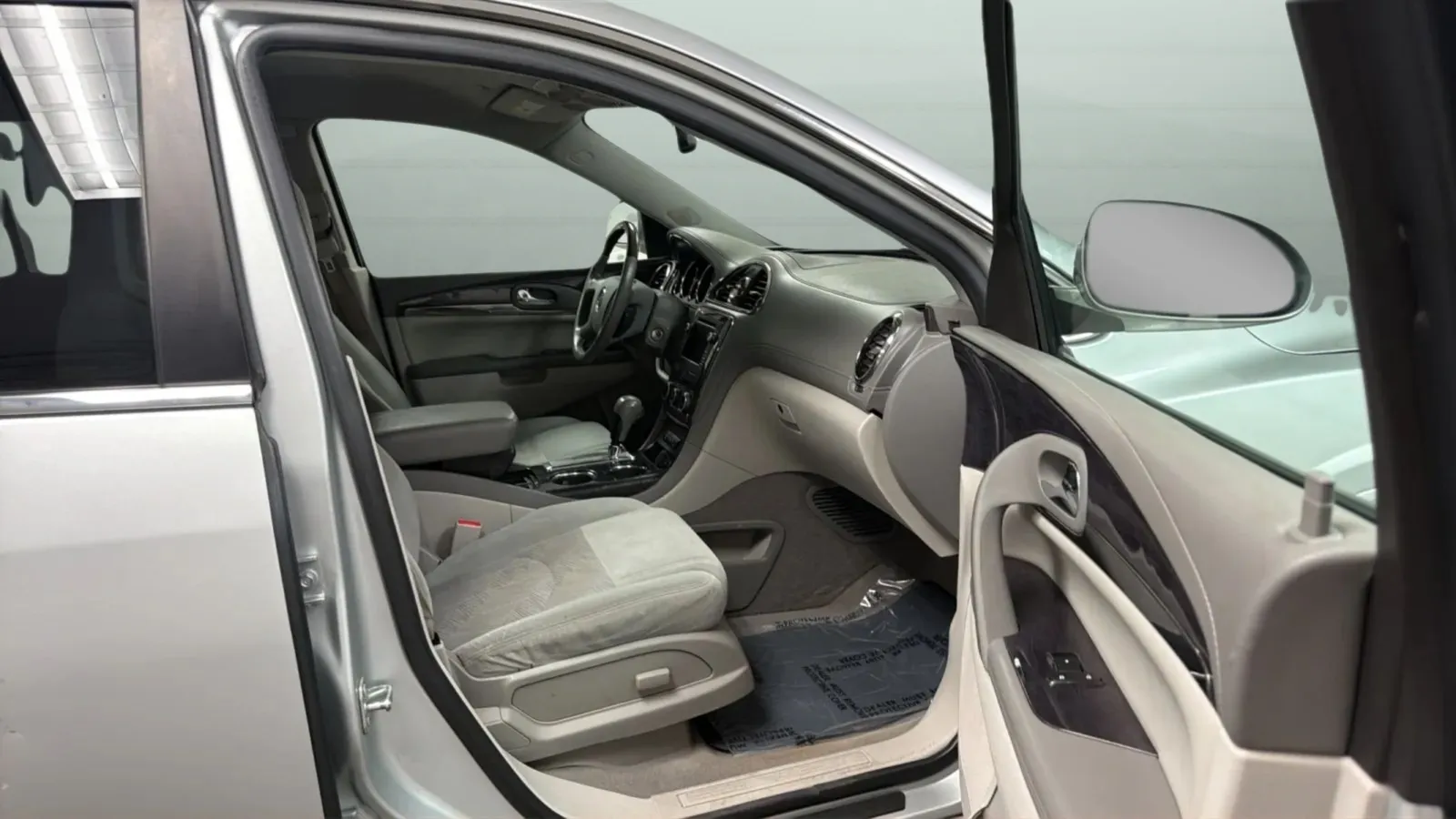 Buick Enclave photo 21