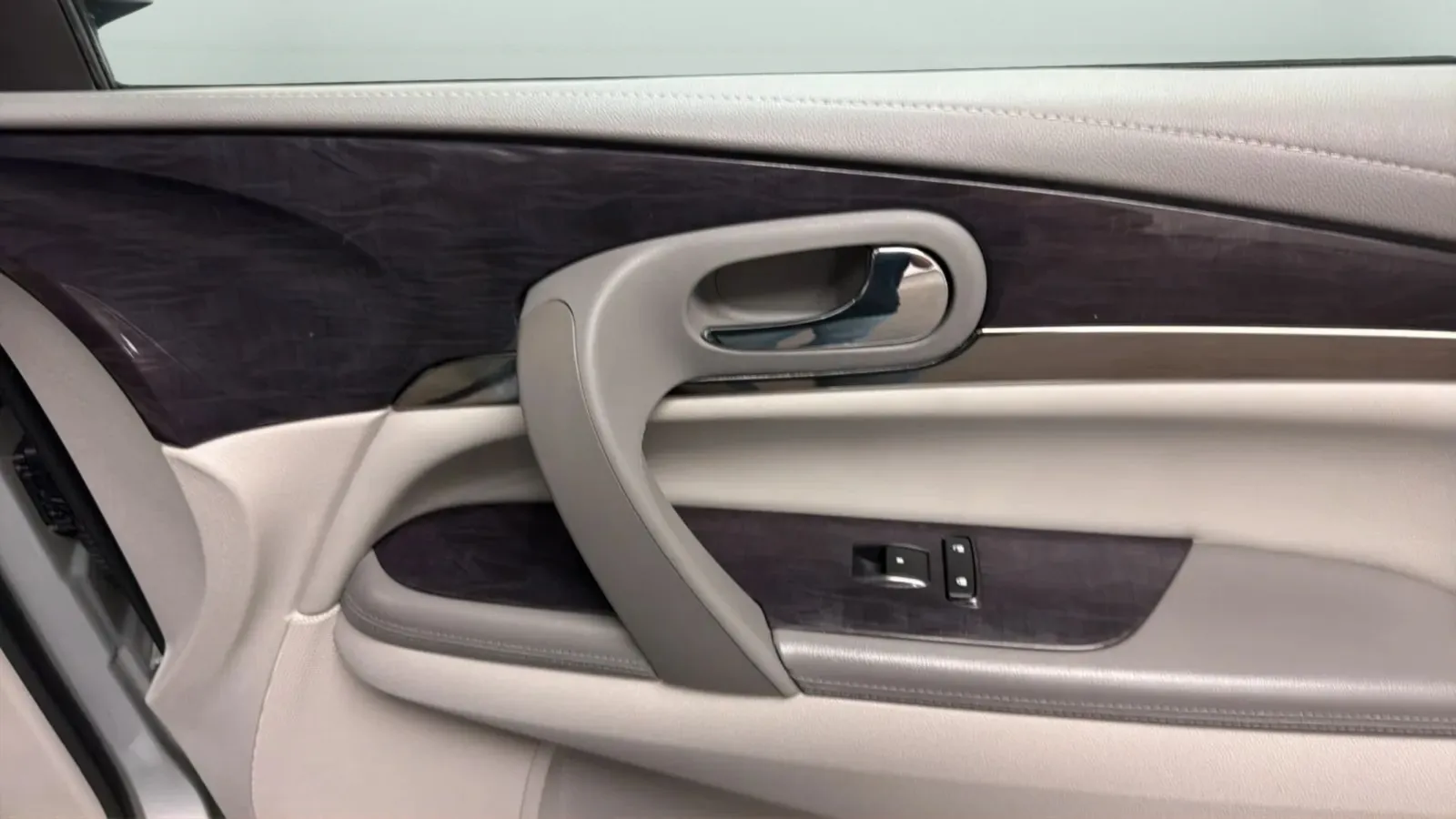 Buick Enclave photo 17