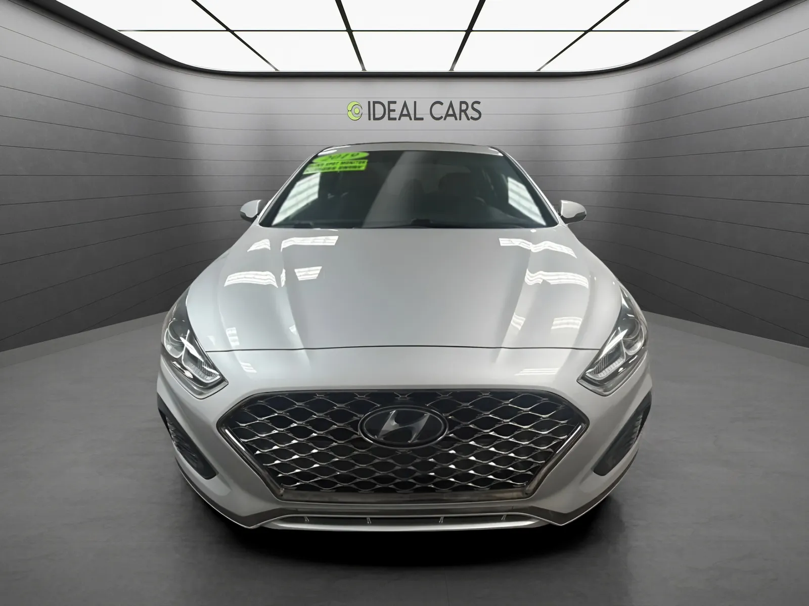 Hyundai Sonata photo 2
