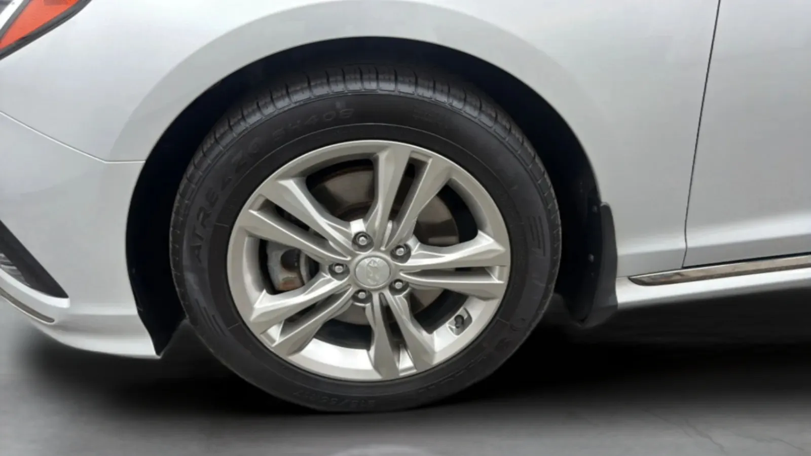 Hyundai Sonata photo 29