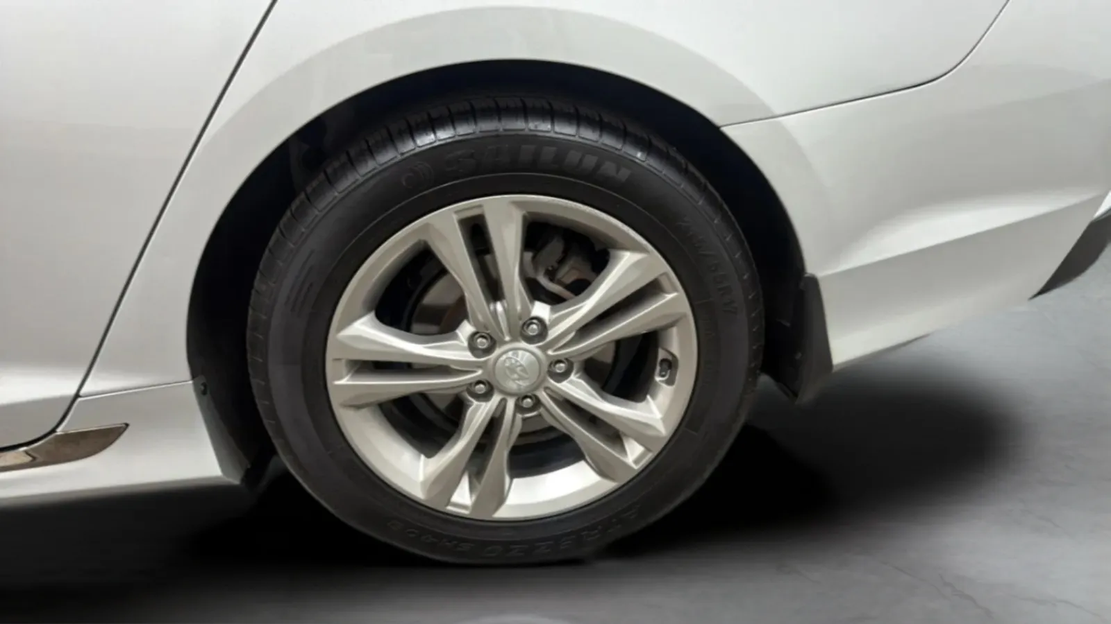 Hyundai Sonata photo 28