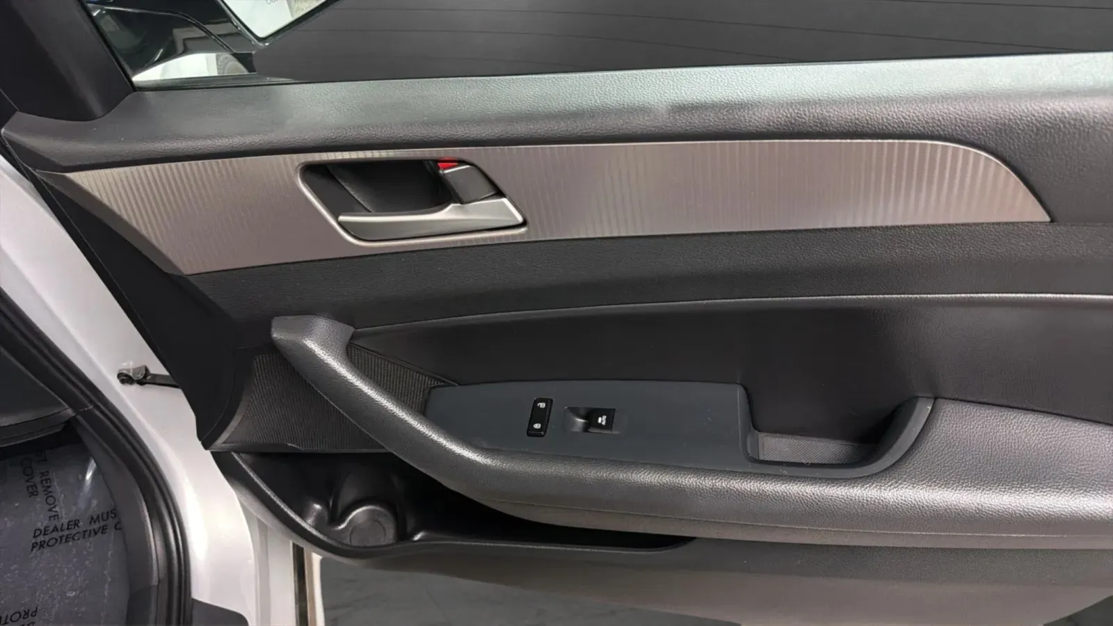 Hyundai Sonata photo 18
