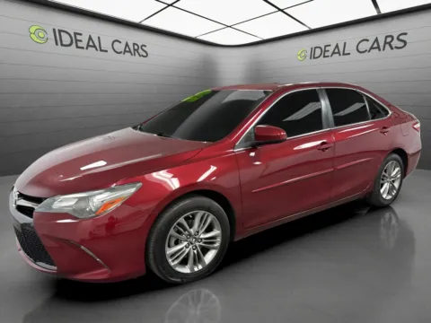 Red 2017 Toyota Camry SE for sale in Mesa, AZ