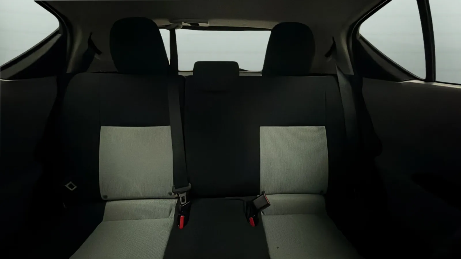Toyota Prius C photo 19