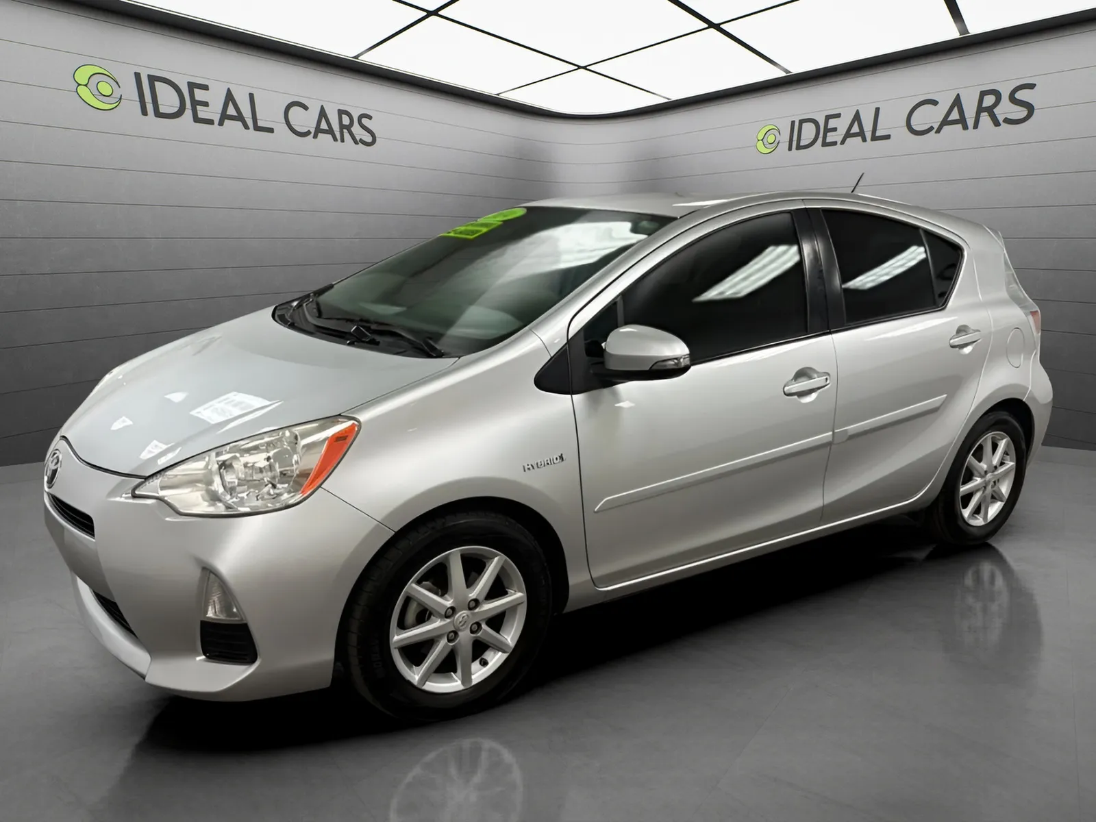 Silver 2014 Toyota Prius c Three for sale in Mesa, AZ