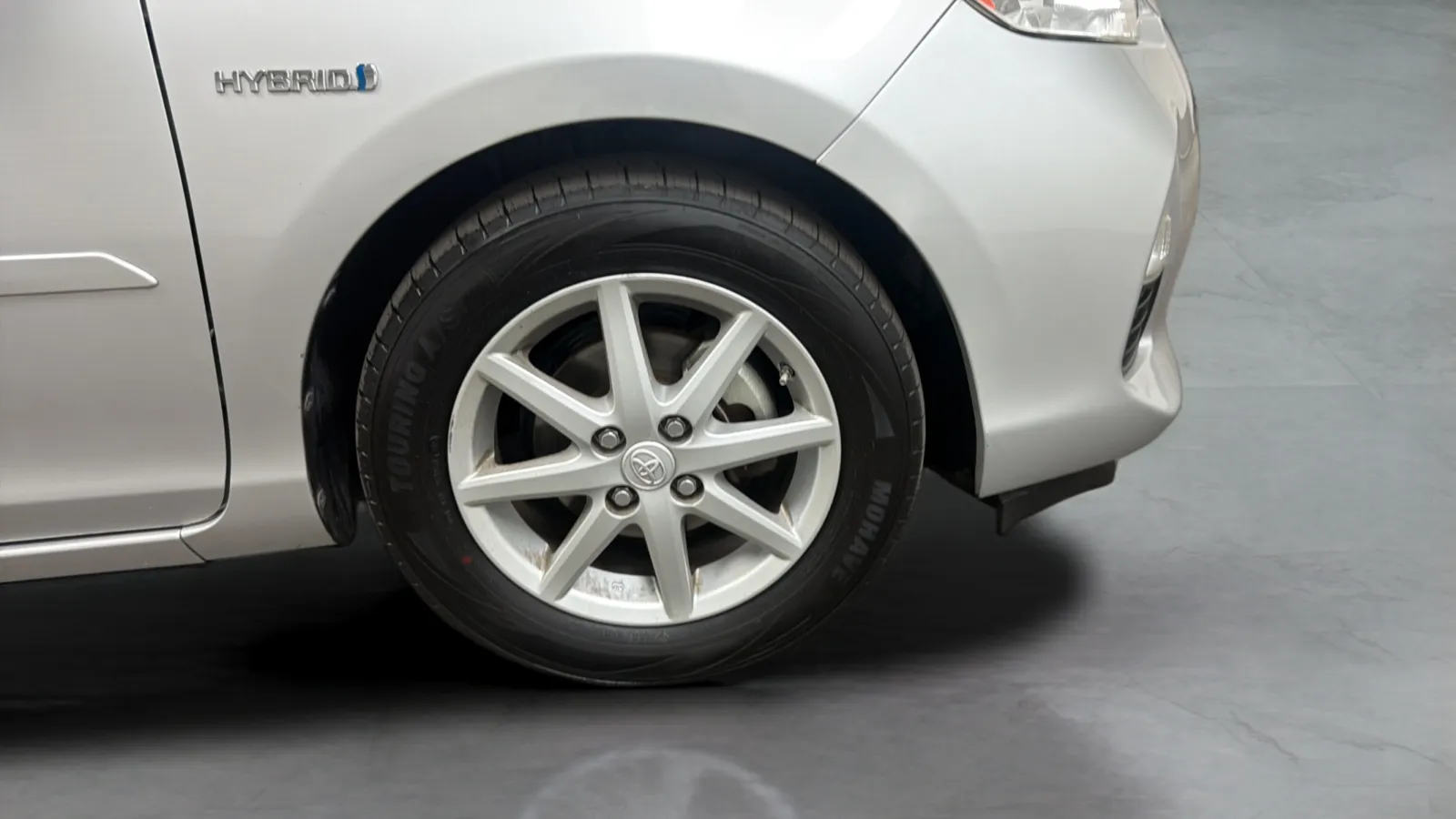 Toyota Prius C photo 23