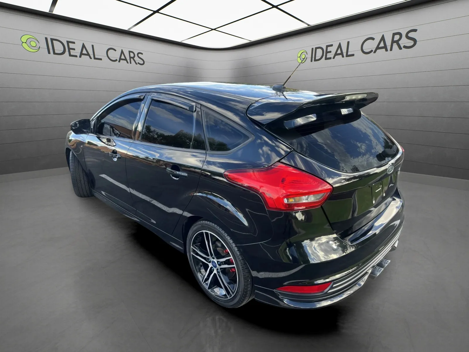 Ford Focus photo 6