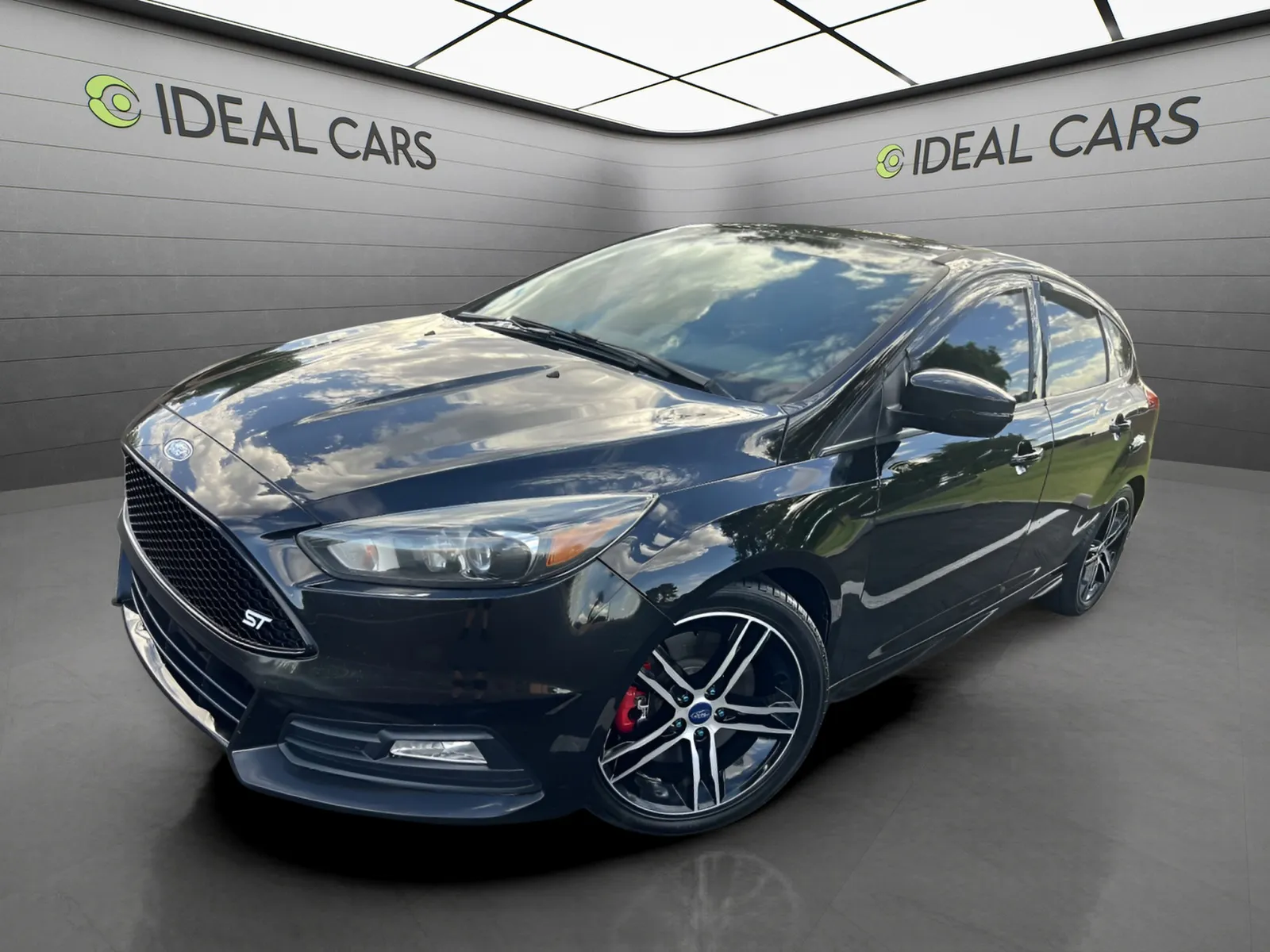 Black 2017 Ford Focus ST for sale in Mesa, AZ