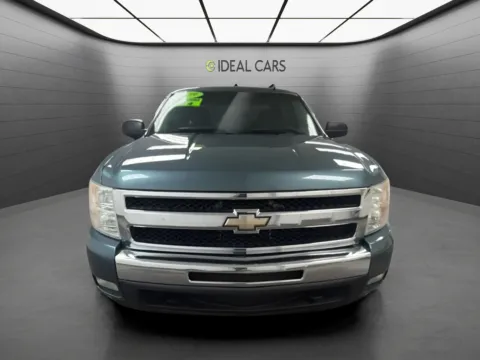 Photos of 2009 Chevrolet Silverado 1500 LT for sale in Mesa, AZ at Ideal Cars - at Gilbert Rd