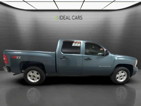 More photos of 2009 Chevrolet Silverado 1500 LT at Ideal Cars - at Gilbert Rd, AZ