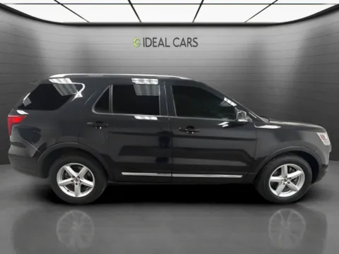 More photos of 2018 Ford Explorer XLT at Ideal Cars - at Gilbert Rd, AZ