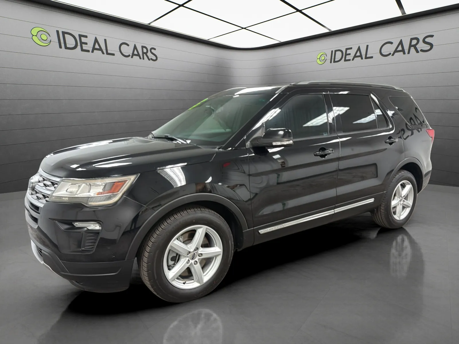 Black 2018 Ford Explorer XLT for sale in Mesa, AZ