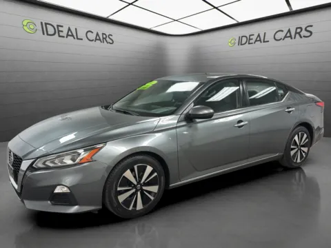 Gray 2022 Nissan Altima 2.5 SV for sale in Mesa, AZ
