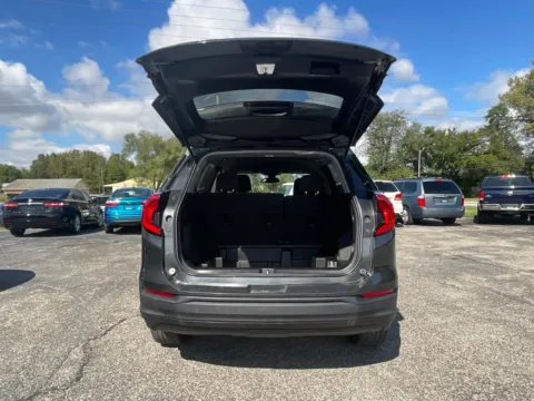 More photos of 2020 Gmc Terrain SLE at Green Light Auto - 25th St., IN