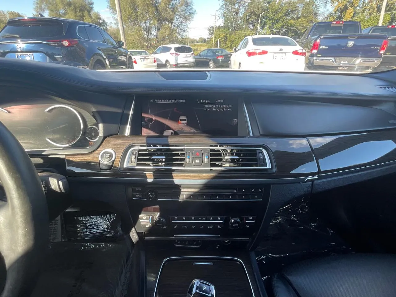 2015 BMW 7 Series 750i - Photo 24