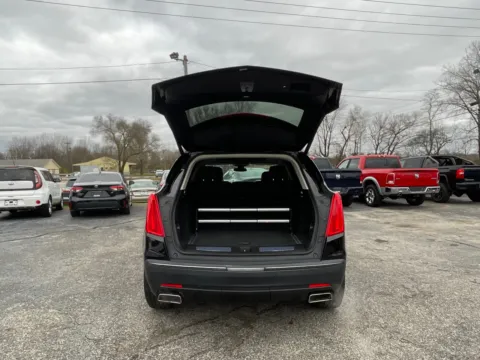 More photos of 2019 Cadillac XT5 Luxury AWD at Green Light Auto - 25th St., IN