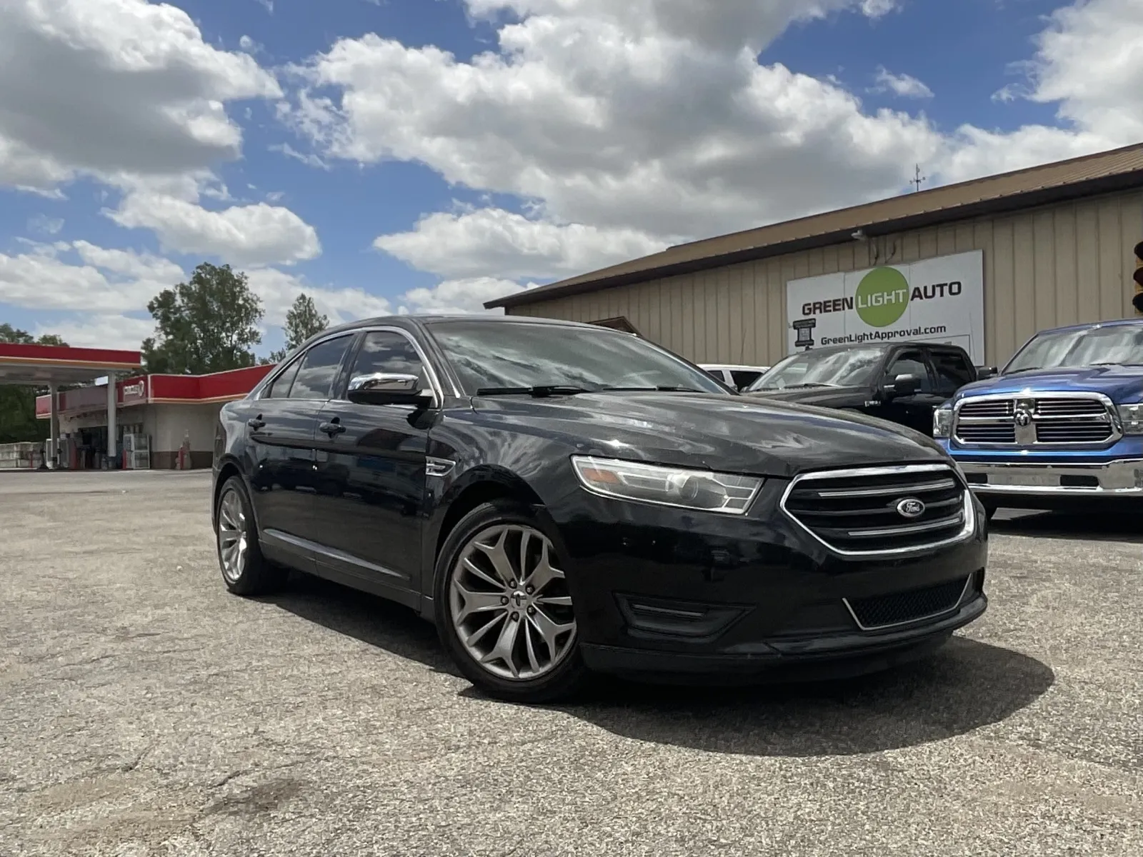 2014 Ford Taurus Limited FWD's photo