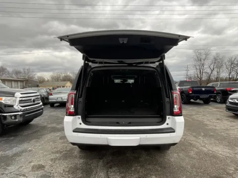 More photos of 2019 Gmc Yukon Xl SLT at Green Light Auto - 25th St., IN