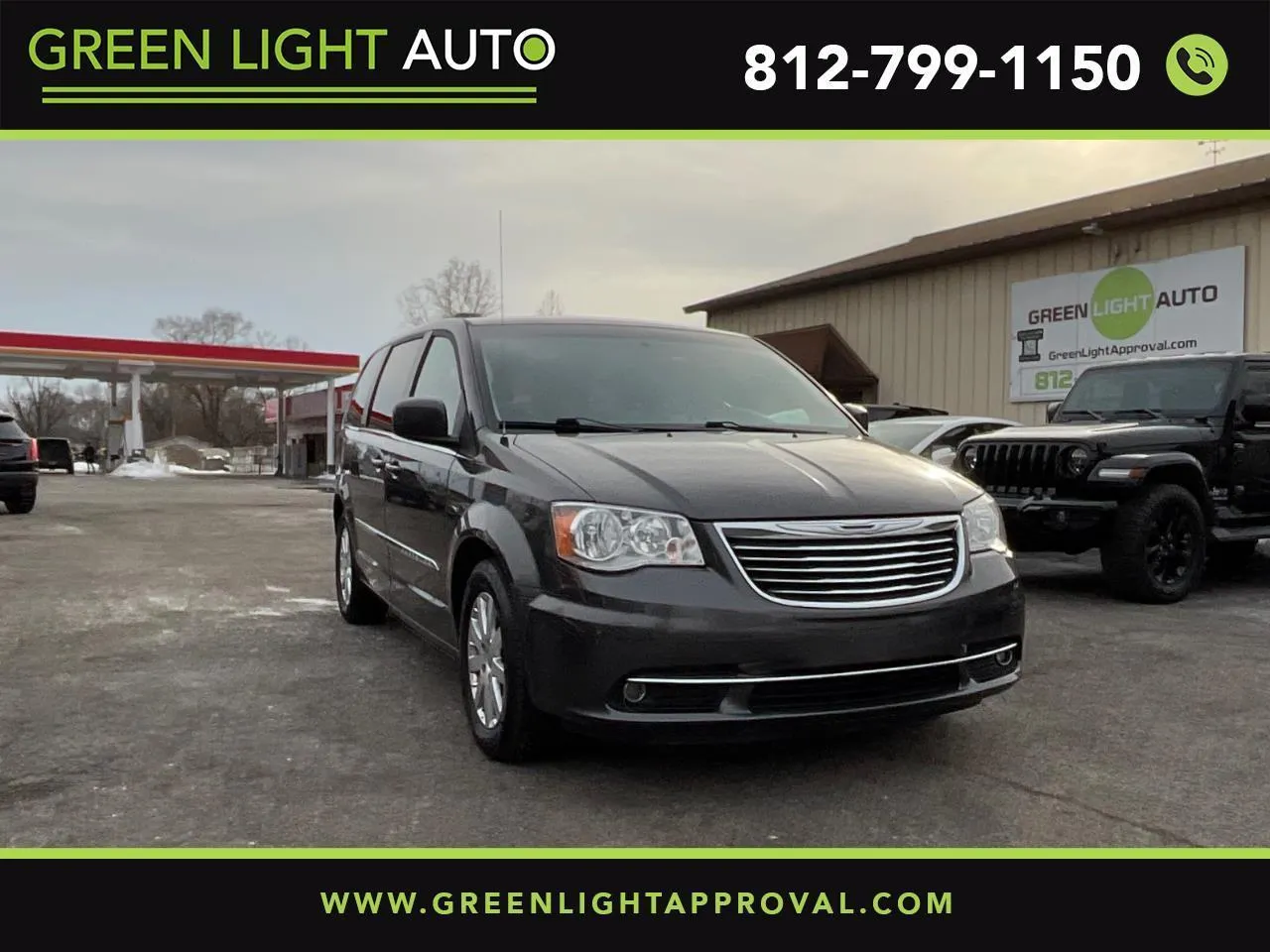 Gray 2015 Chrysler Town & Country Touring for sale in Columbus, IN