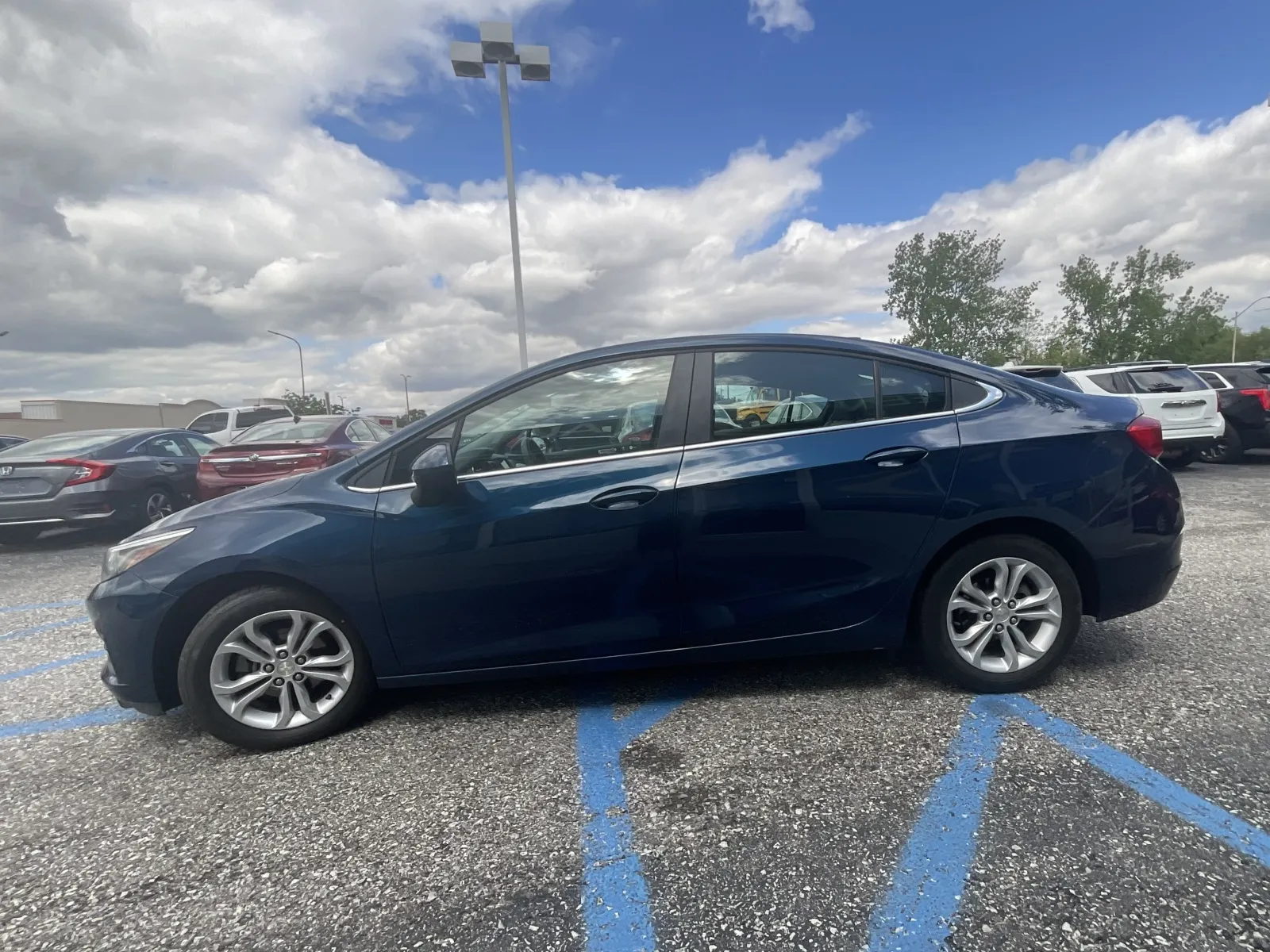 2019 Chevrolet Cruze LT - Photo 7