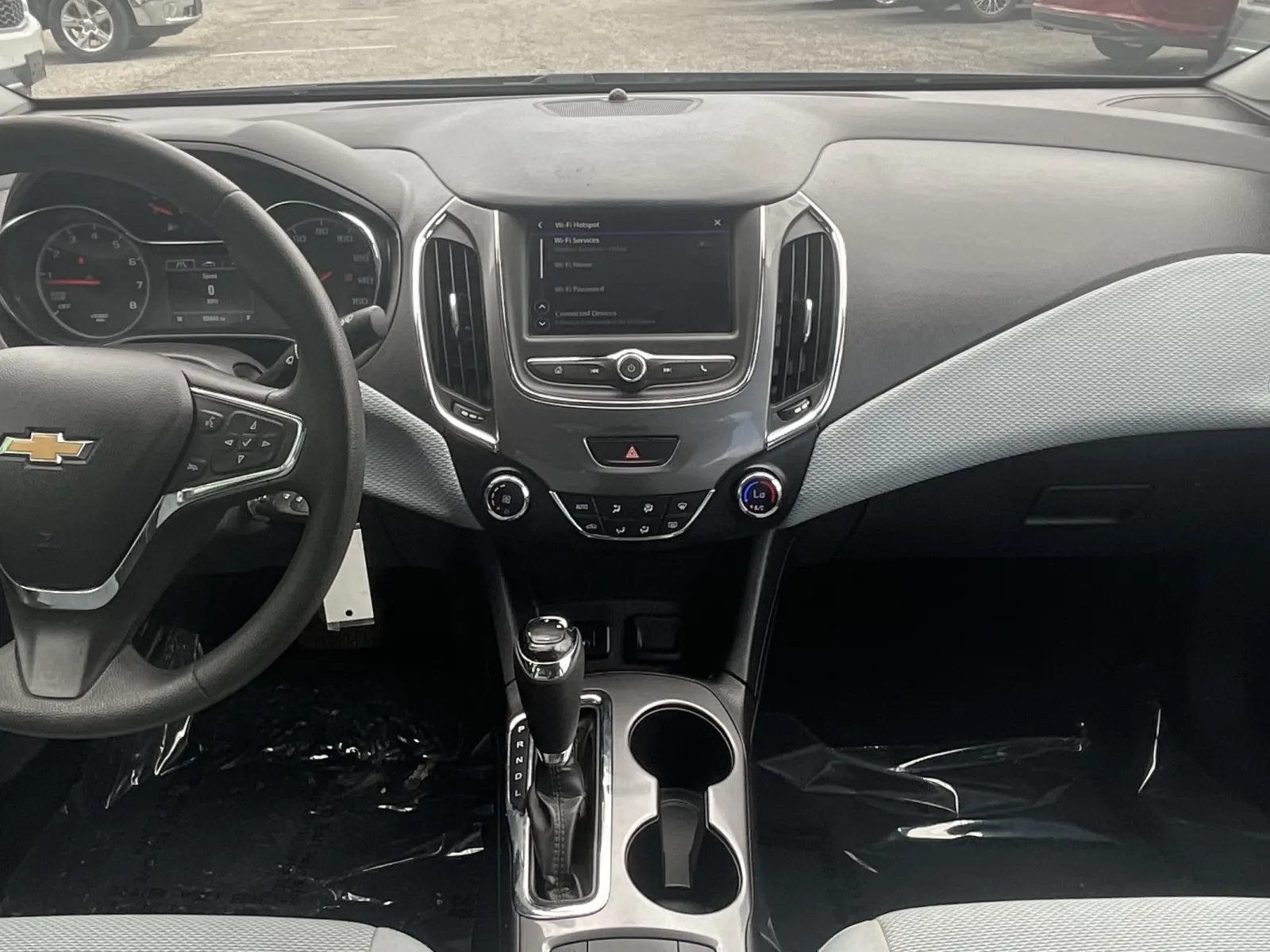 2019 Chevrolet Cruze LT - Photo 19