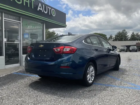 More photos of 2019 Chevrolet Cruze LT at Green Light Auto - 25th St., IN
