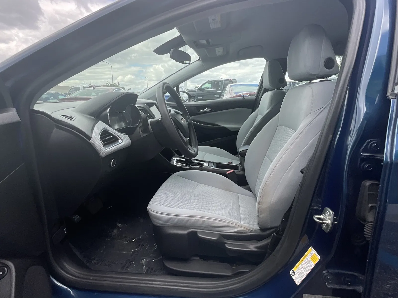 2019 Chevrolet Cruze LT - Photo 10