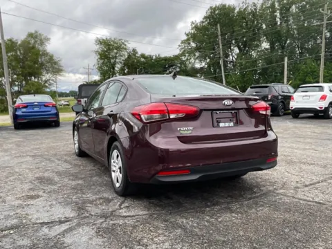 More photos of 2018 KIA Forte LX at Green Light Auto - Jonesville Road, IN